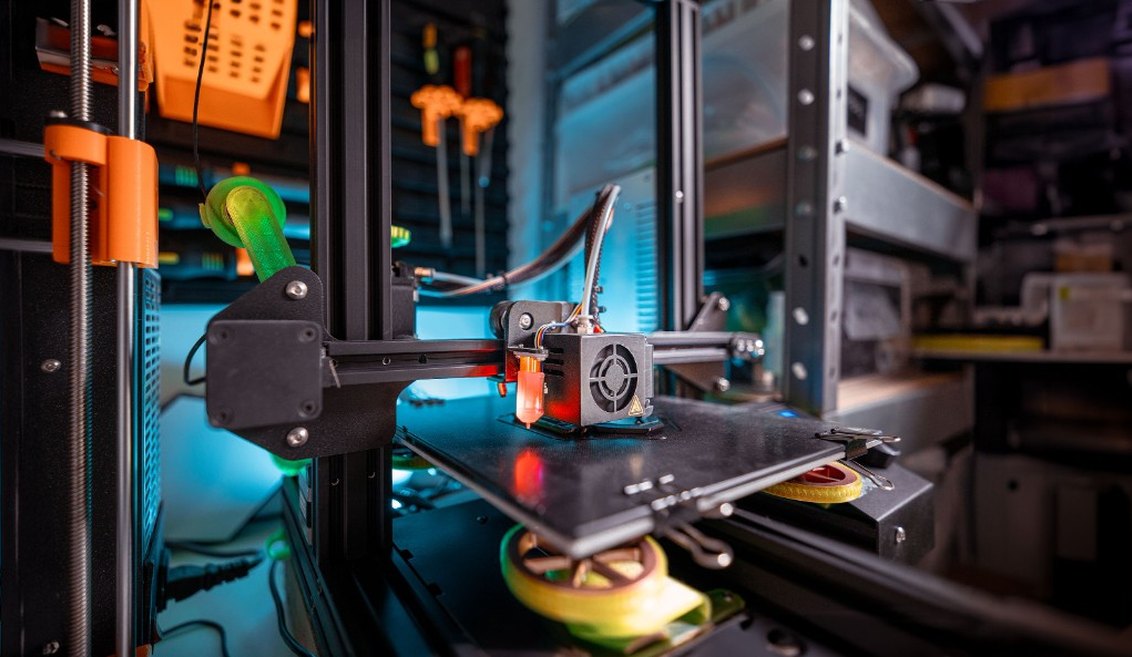 3D printer running in the workshop